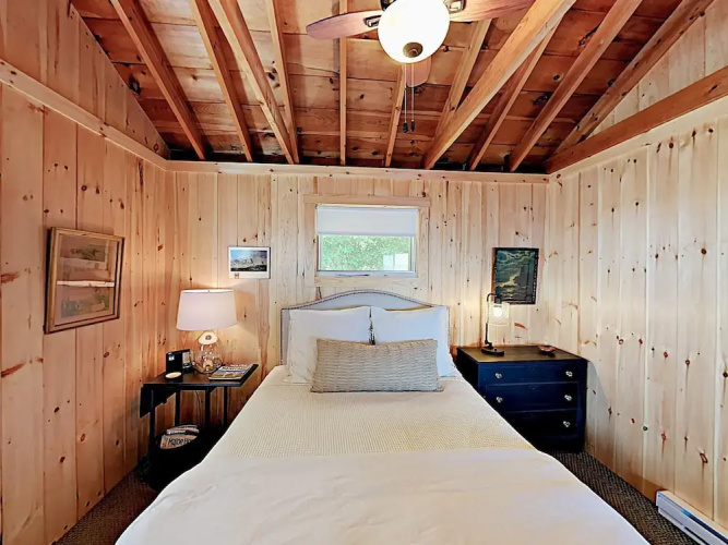 180 King Phillips Cabin
