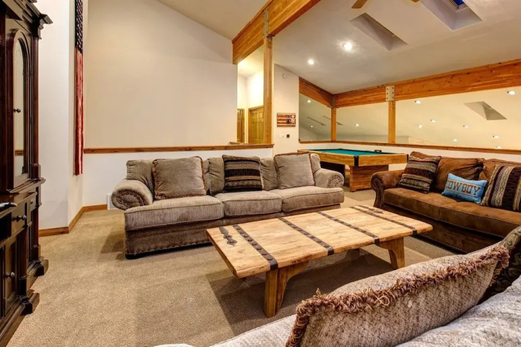 Abode at Four Lakes