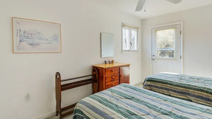 The T House - 5 Br Home