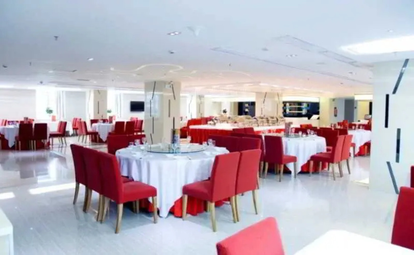 Friends International Ack-cyber Hotel