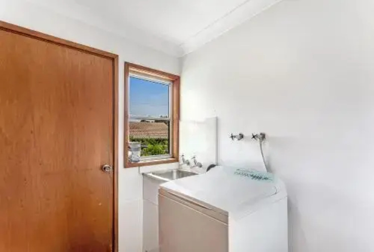 Cromarty Crescent, 12