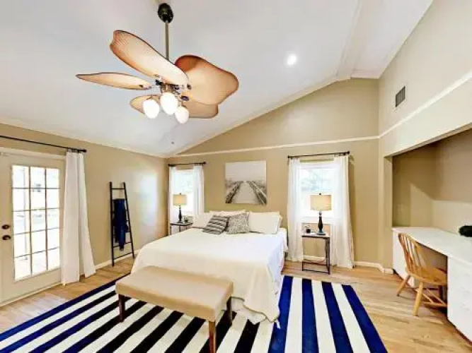 20th St West - 3 Br Home
