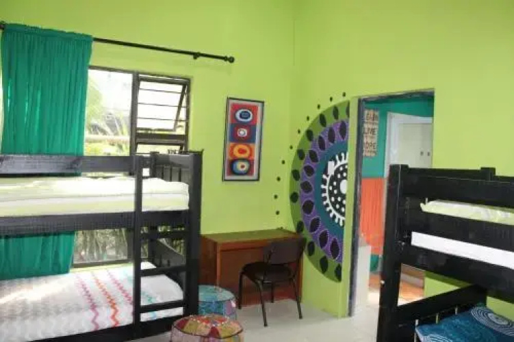 Sensayuma Backpackers