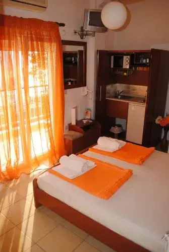 Pefkari Beach Studio Albatross