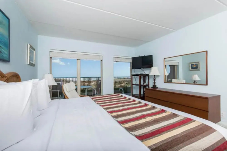 Suntide II Condominium 103