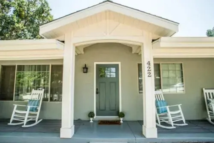 17th Street Cottage