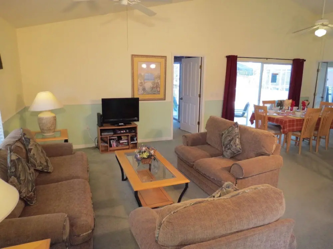 EMV Pool Homes