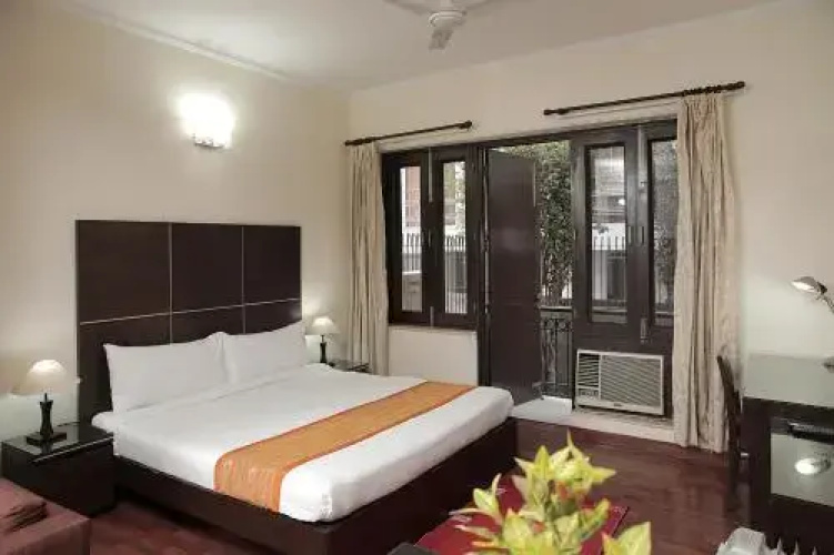 Ahuja Residency Jcm 55 Dlf Phase Ii