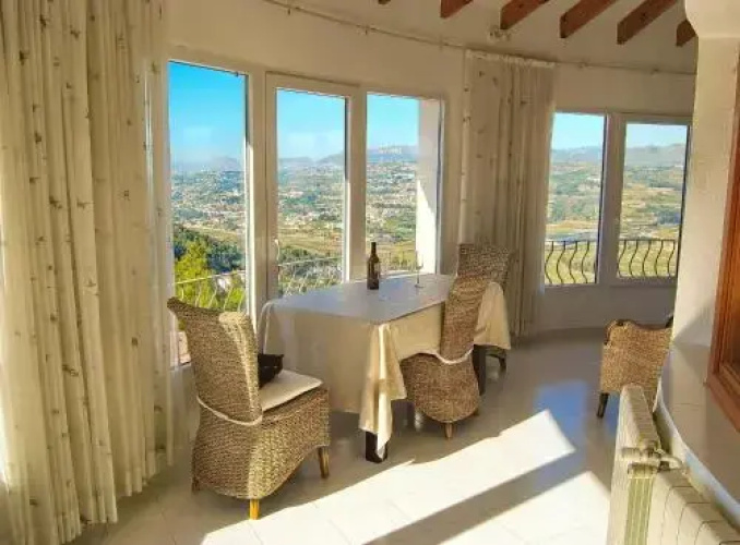 Linda Vista
