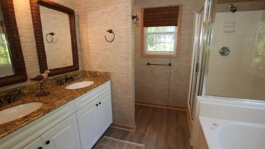Shore Haven - 5 Br Home
