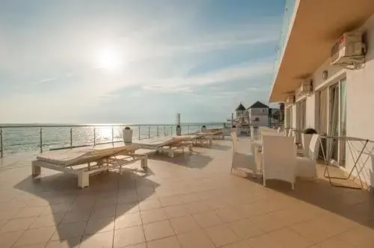 VIP Hotel