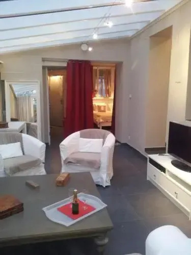 The Guest House II