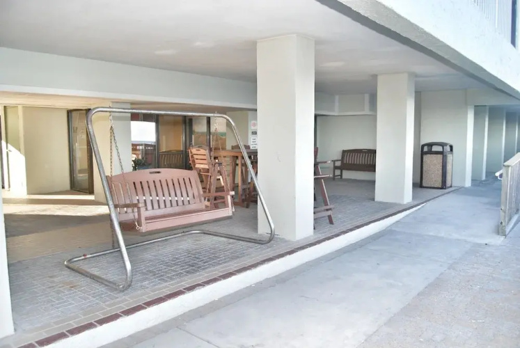Sands Beach Club 318 - 2 Br Condo