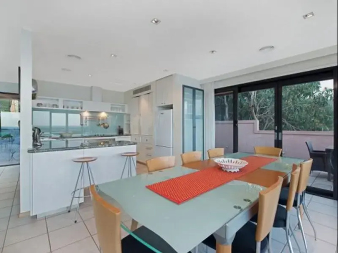 Top Deck Holiday Home