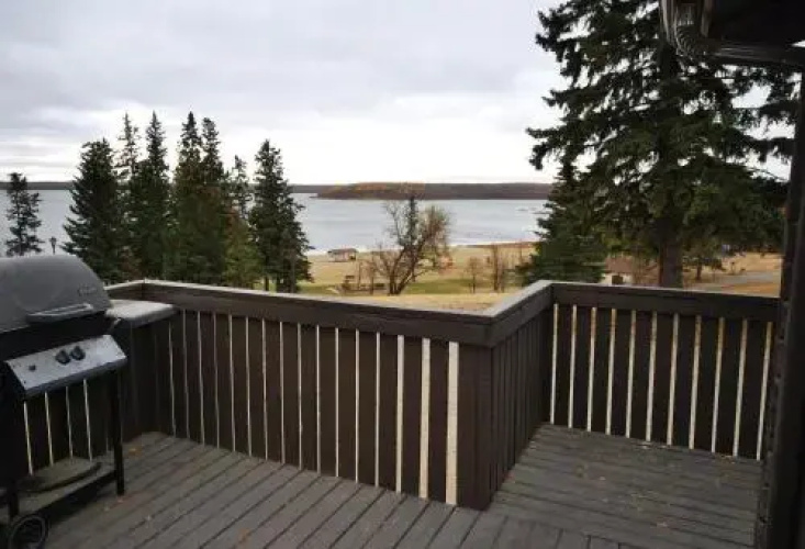 Kenosee Inn