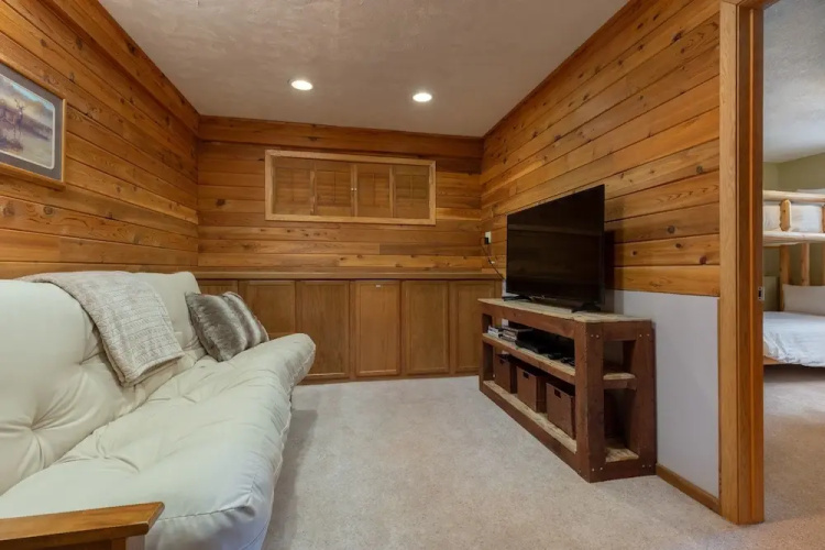 31 Buffalo Drive - 3 Br Townhouse