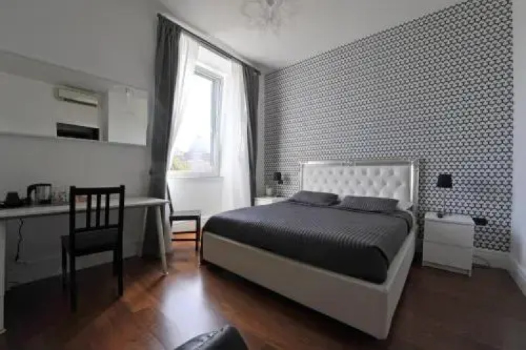 Small Luxury rent room
