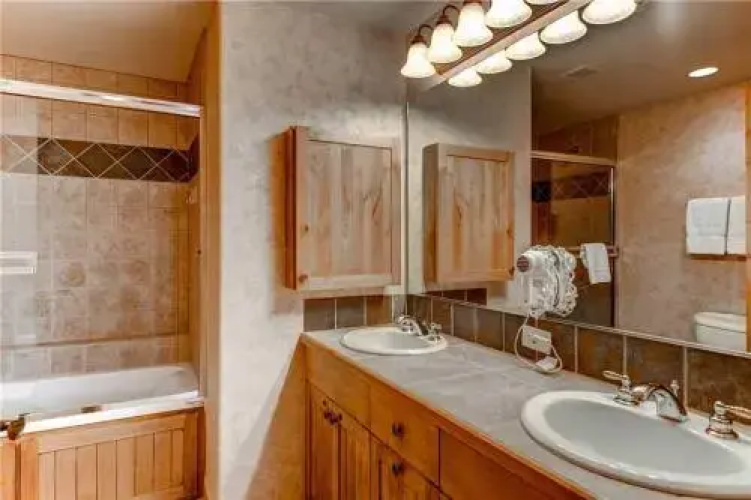 Torian Plum Creekside 618