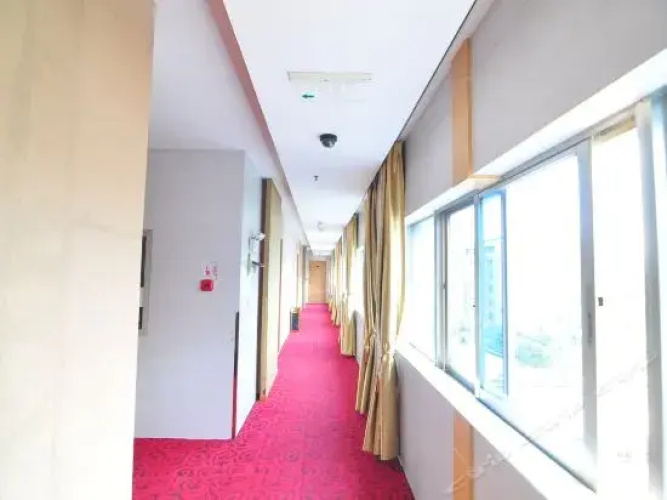 Ningbo Elegance Hotel