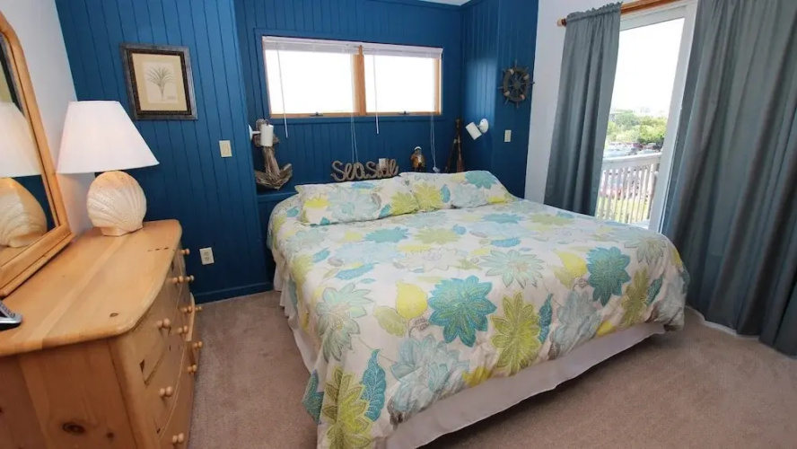 Neptunes Landing - 5 Br Home