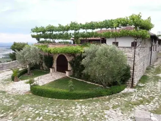 KRIS Guesthouse