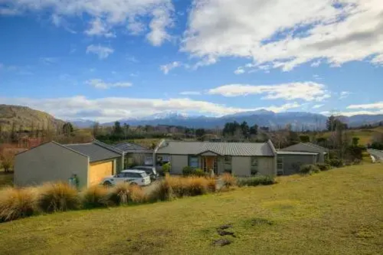 1220 Gibbston Lodge