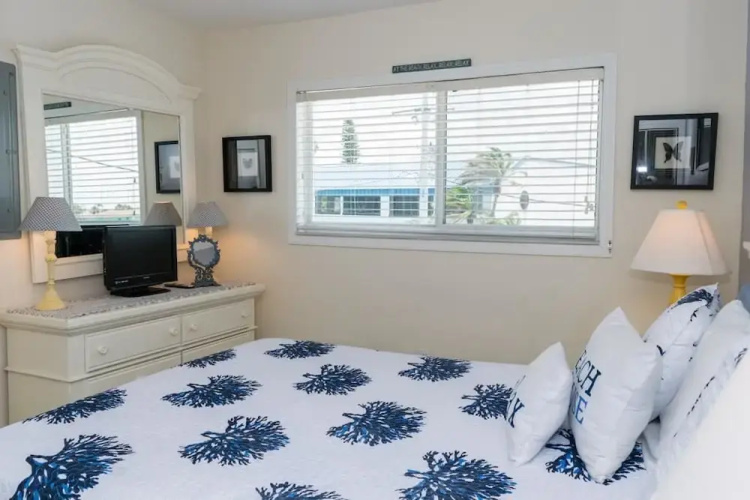 Beach House Resort 8