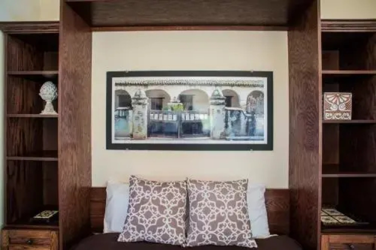 Mojo Room