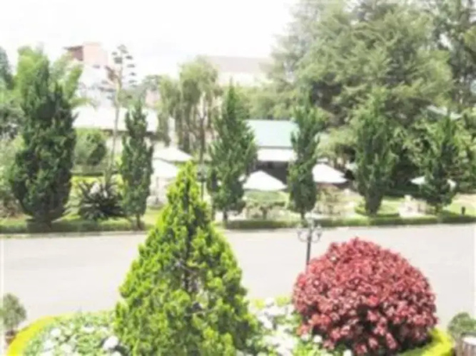 Lavy Hotel