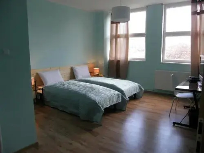 HOSTEL Hotelik MONA