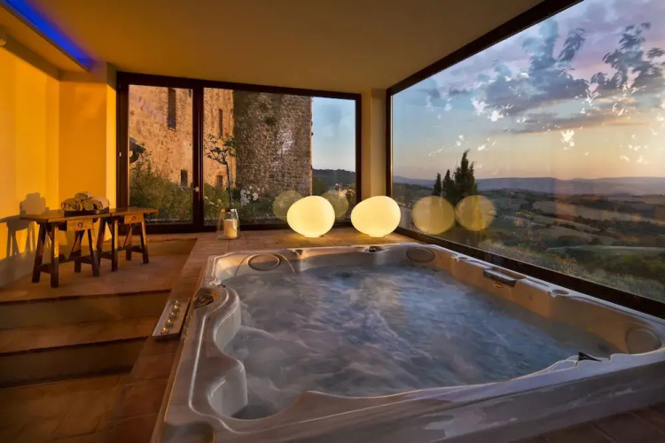 Aethos Hotel Saragano