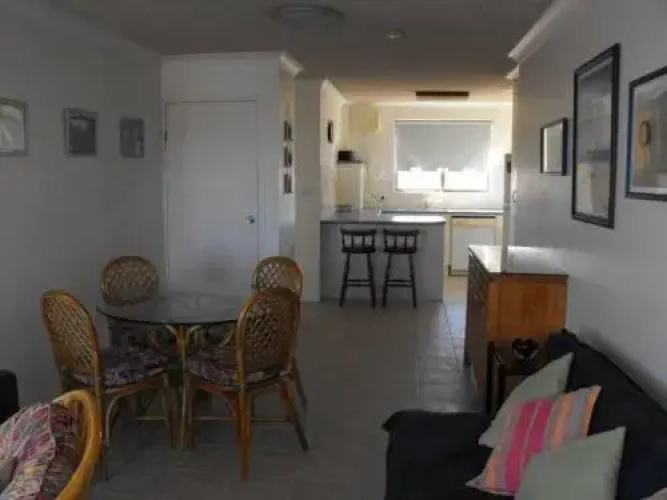 Sunlake Unit 9