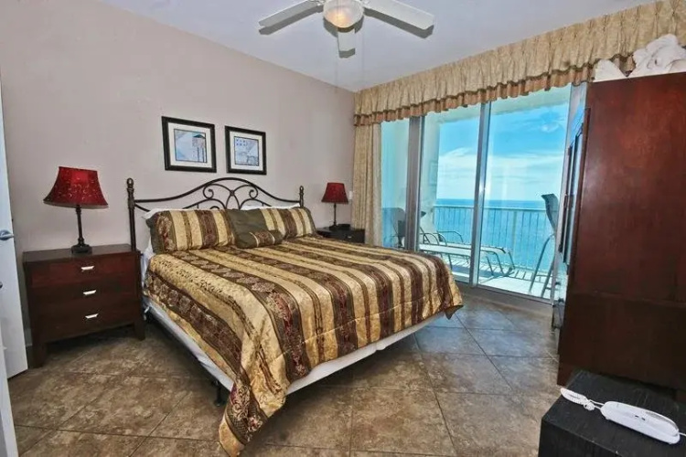 Island Tower 2203 - 3 Br condo