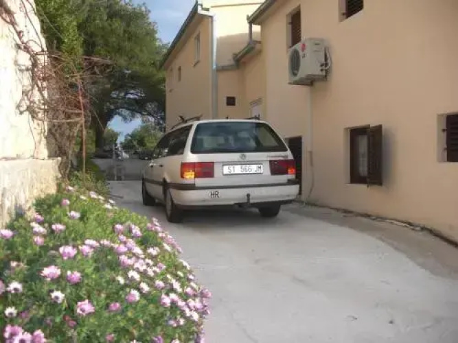 Apartments Bartulić