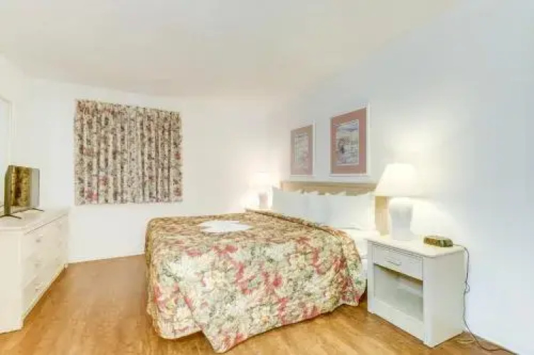 Ocean Forest Plaza, Unit 1808