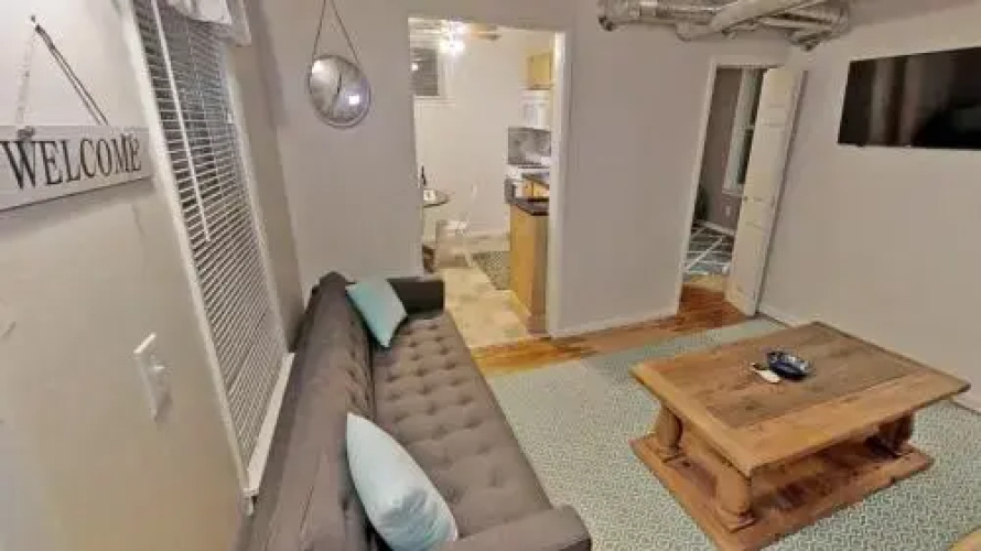 Eat Street Suite 2