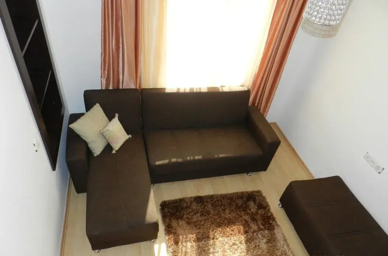 Roza Apartments
