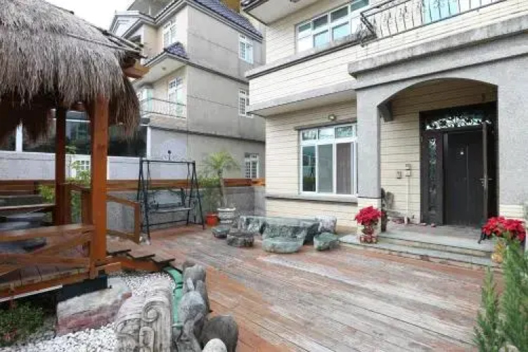 Pony Homestay