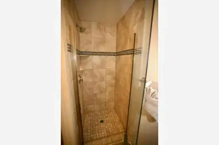 D23 - Oceanfront Paradise - 2 Br Condo