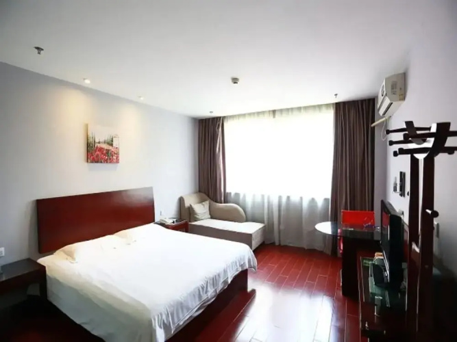 Motel 168