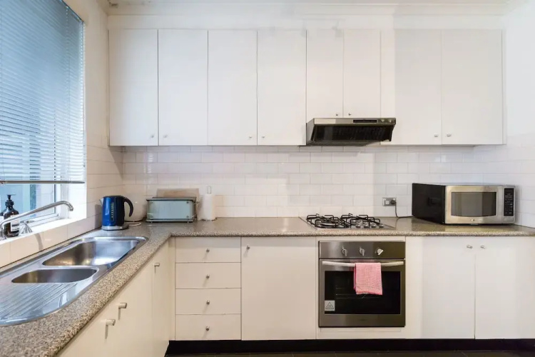 SELENA, 2BDR South Yarra Apartment