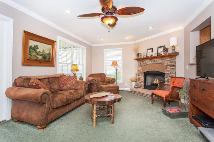 428 Eade Road Home