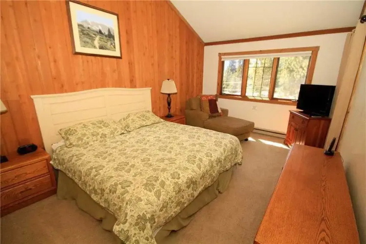 Mountainback #97, Loft