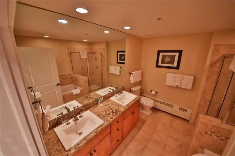 Base Camp One 416C Penthouse - 3 Br Condo
