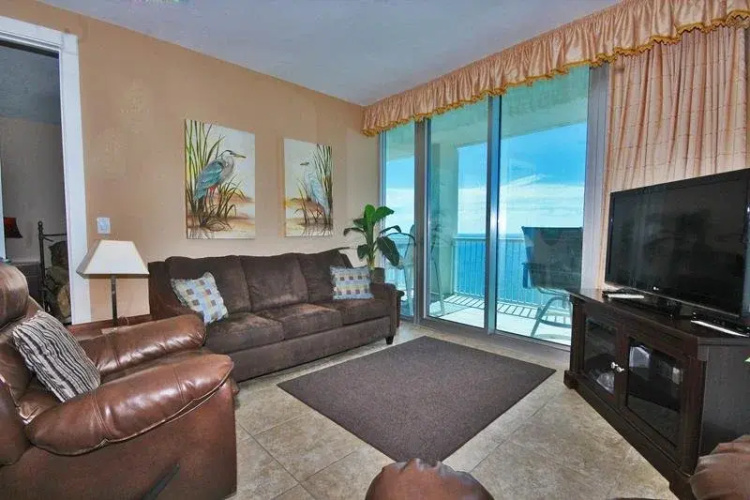Island Tower 2203 - 3 Br condo