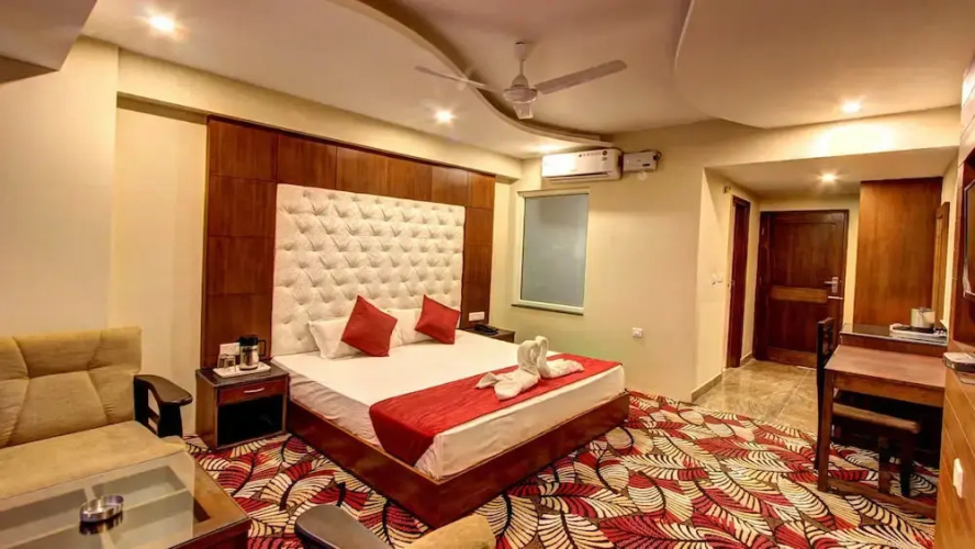 Hotel Maple Retreat