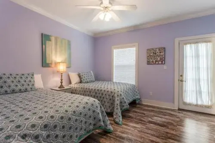 Sun Kissed Cottage 3B - 2 Br Condo