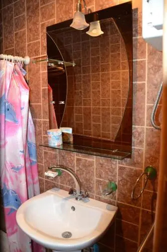 Guest House on Mashtoc 47
