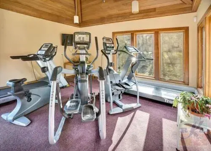 Highridge Condominium Unit B11