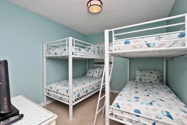 Boardwalk 681